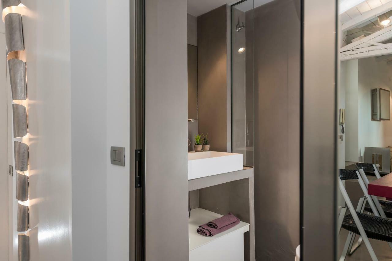 Two Bedrooms Apartment With Solarium With View On San Peter Church And Sant'Angelo Castle روما المظهر الخارجي الصورة