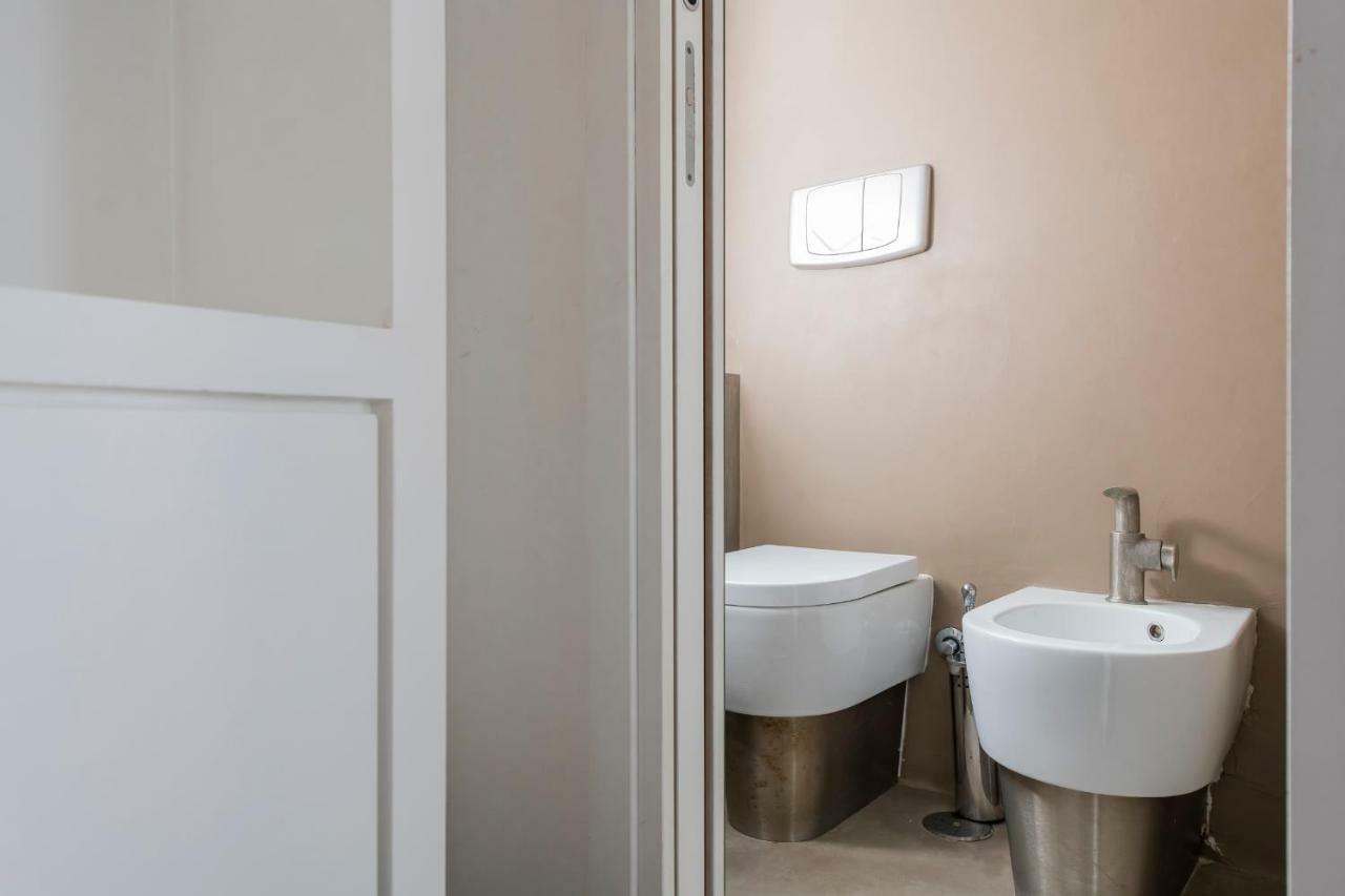 Two Bedrooms Apartment With Solarium With View On San Peter Church And Sant'Angelo Castle روما المظهر الخارجي الصورة
